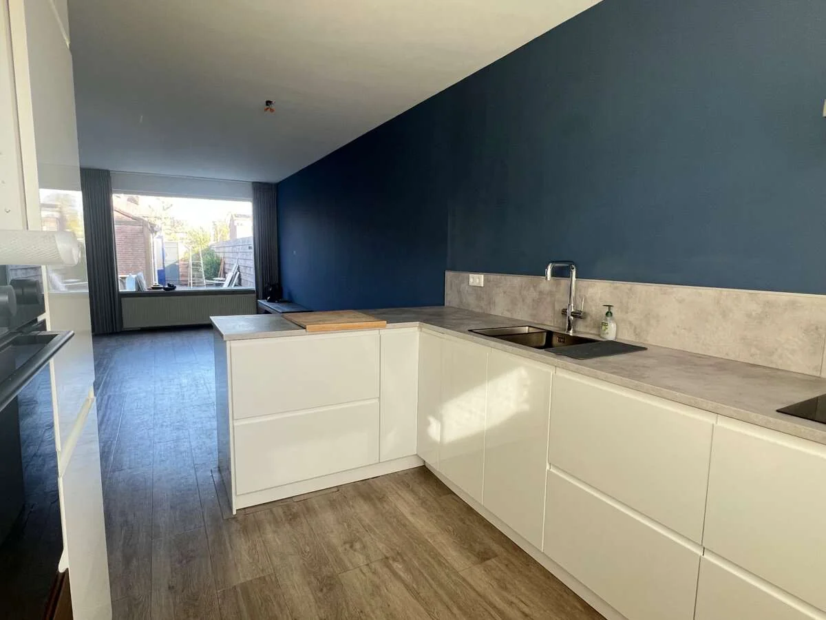 geblurde versie van de foto als achtergrond