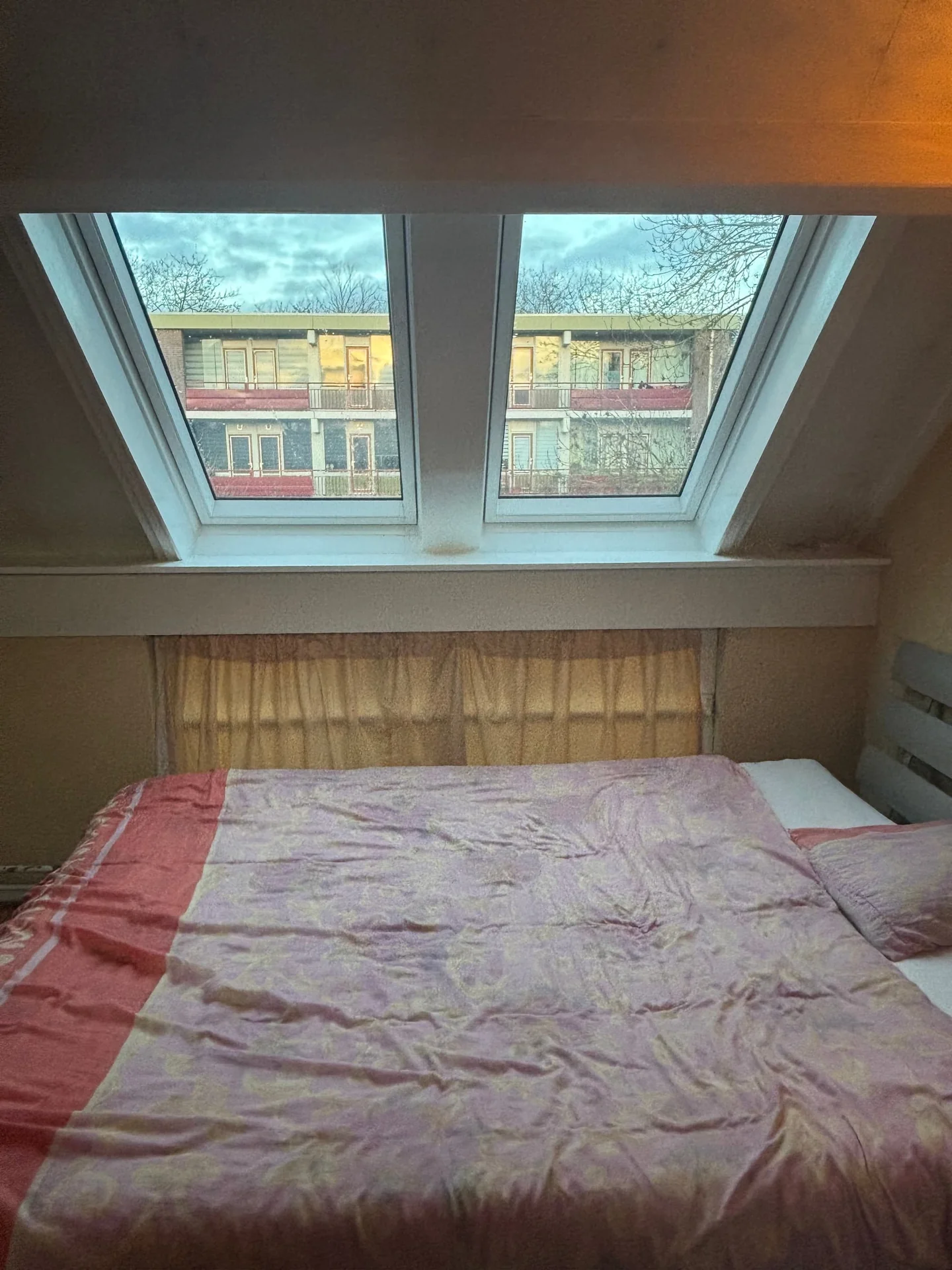 Foto van de Kamer gelegen aan de Hilversumstraat in Amsterdam