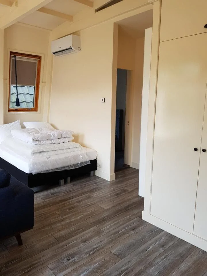 Foto van de Studio gelegen aan de Eerste Helmersstraat in Amsterdam