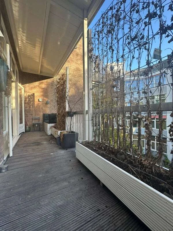 Foto van de Appartement gelegen aan de Koninginneweg in Amsterdam
