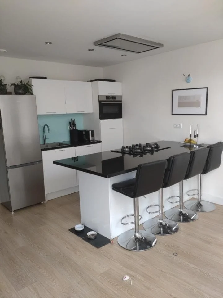 geblurde versie van de foto als achtergrond