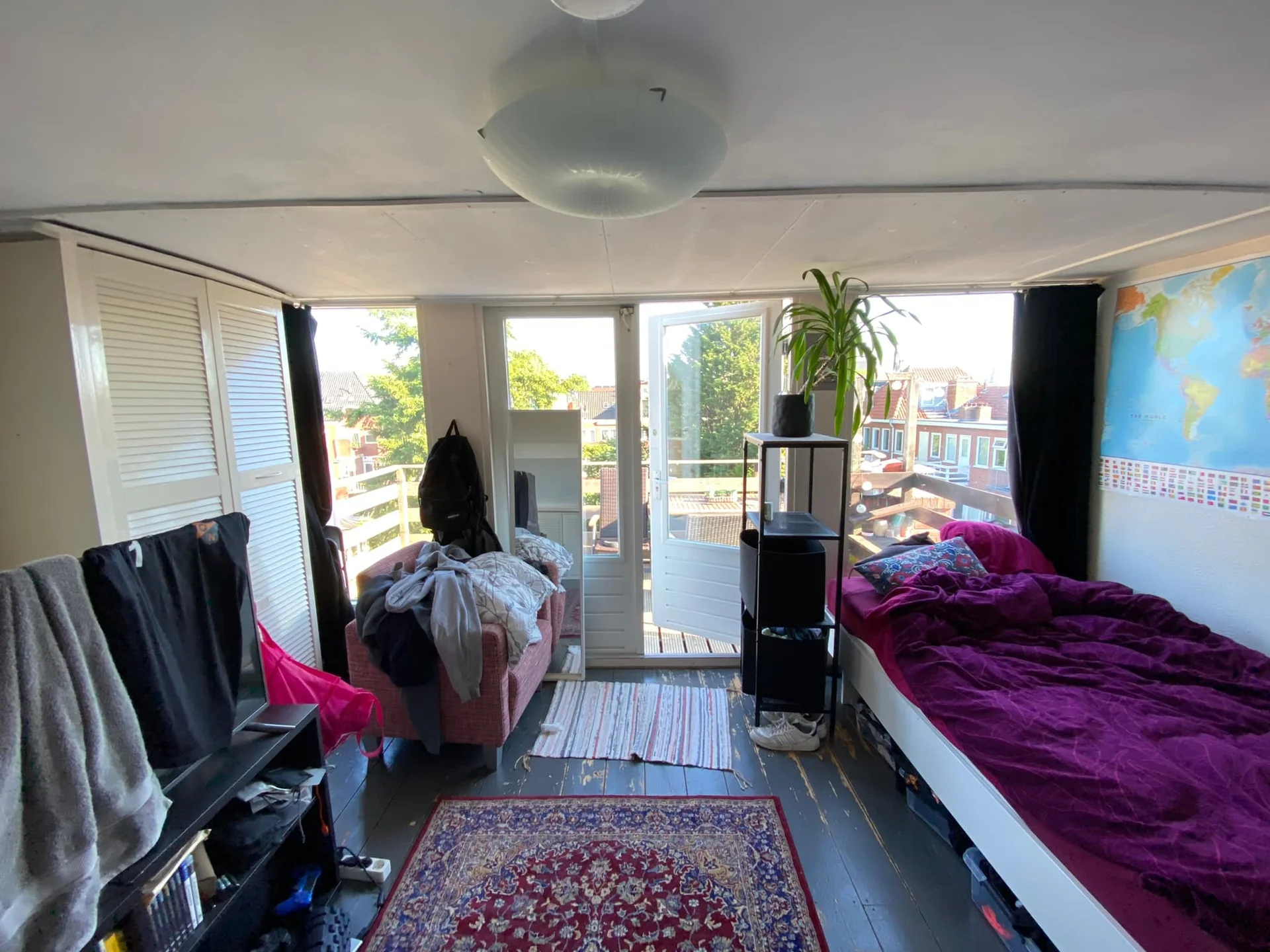 Foto van de Kamer gelegen aan de Van der Waalsstraat in Groningen