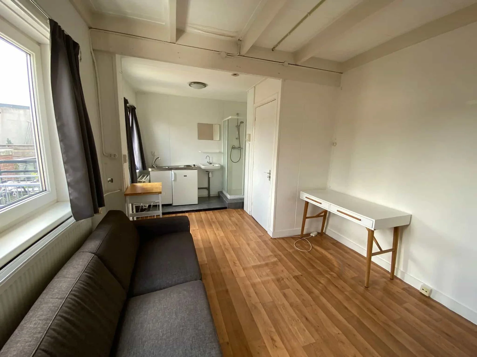 geblurde versie van de foto als achtergrond