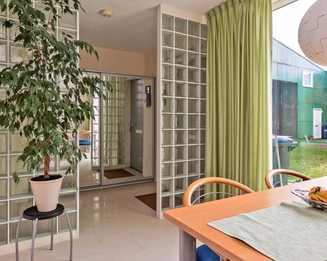 Foto van de Kamer gelegen aan de Van der Woudendijk in Den Haag