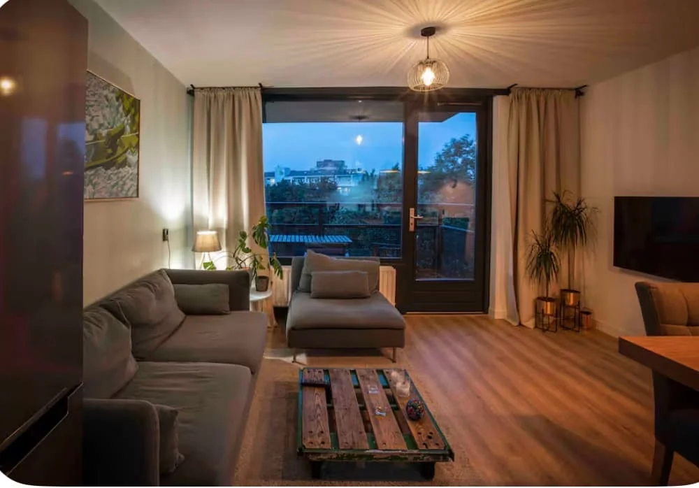 geblurde versie van de foto als achtergrond