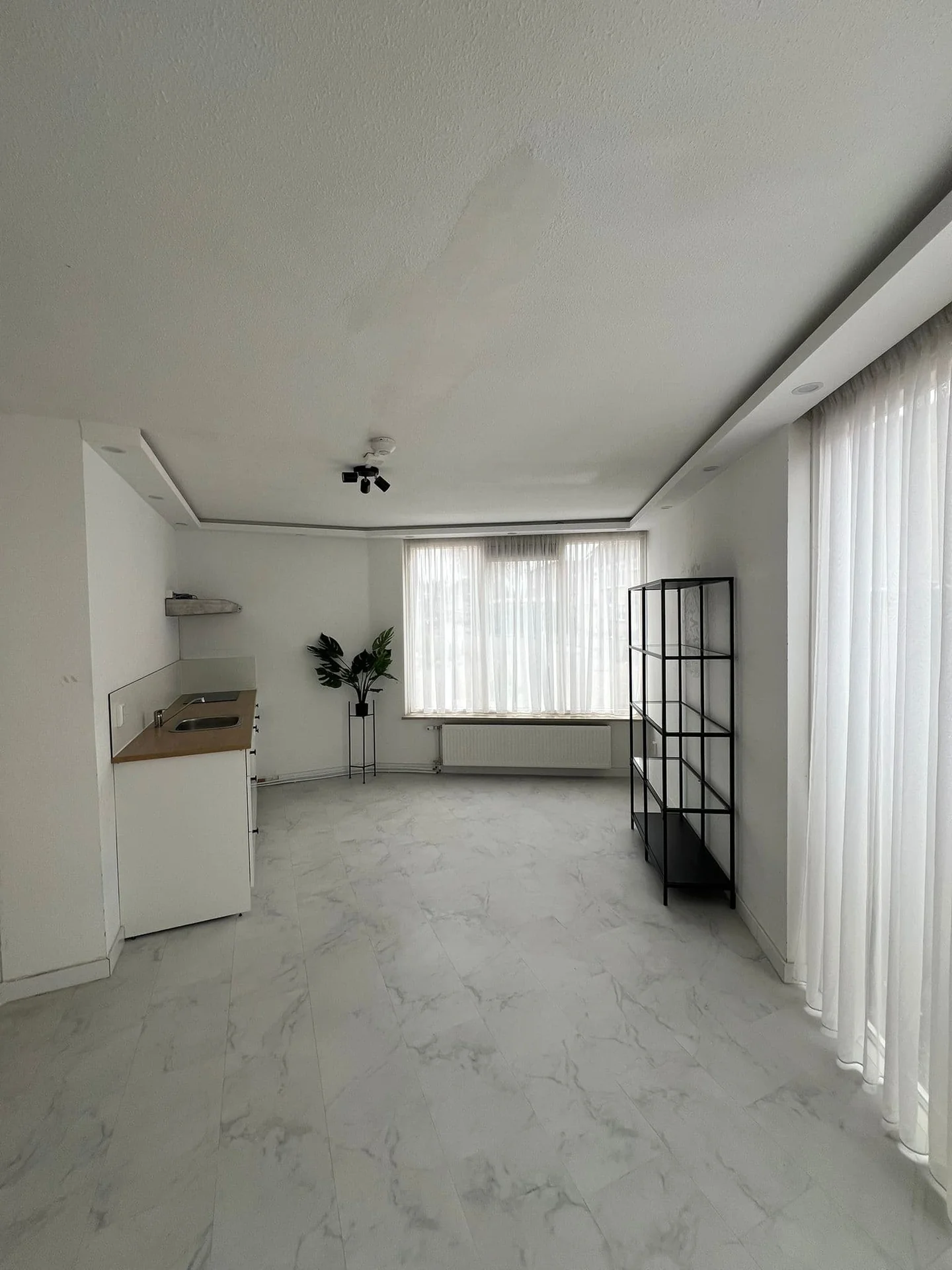 Foto van de Kamer gelegen aan de Mahoniestraat in Rotterdam