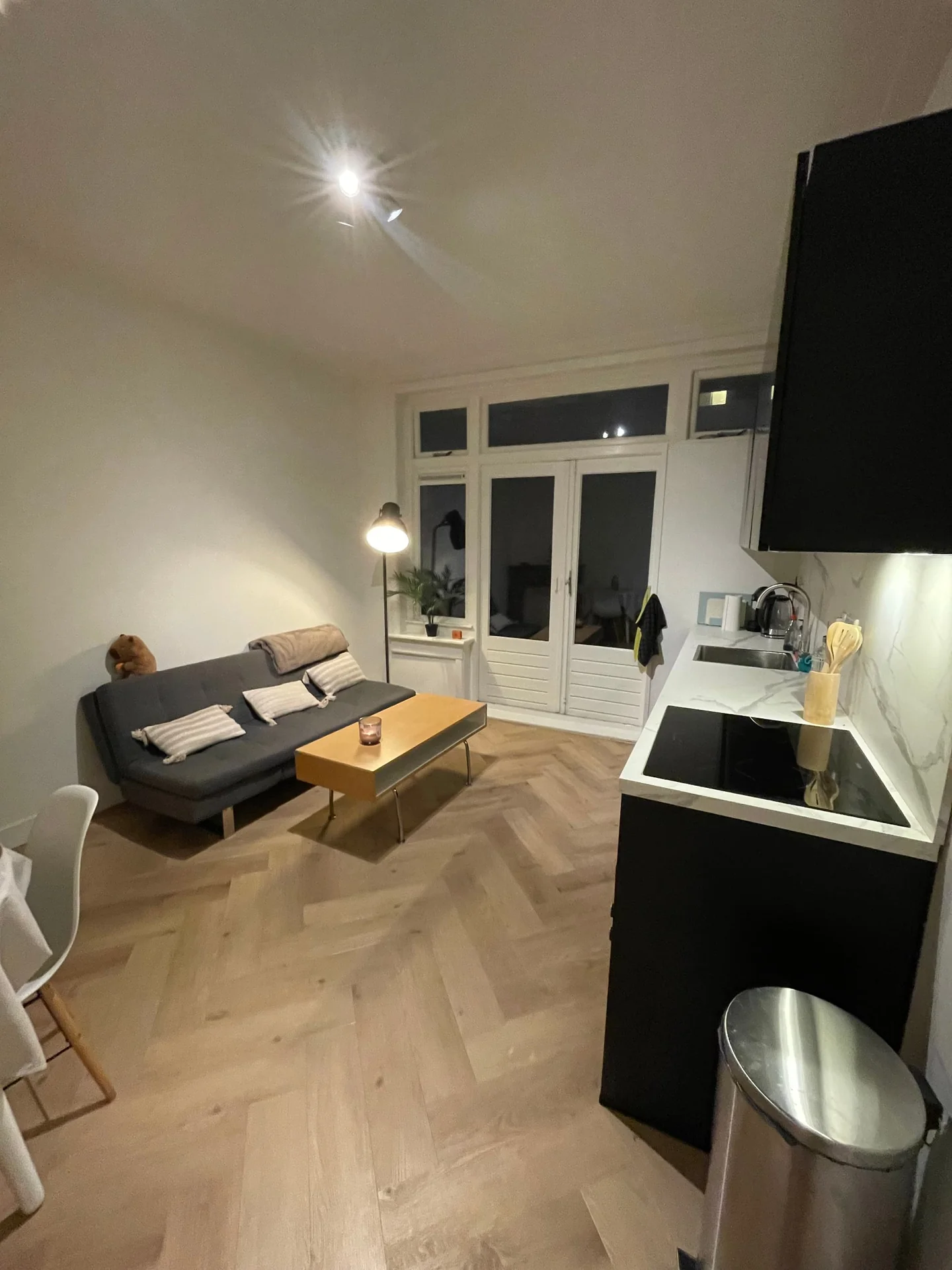 geblurde versie van de foto als achtergrond