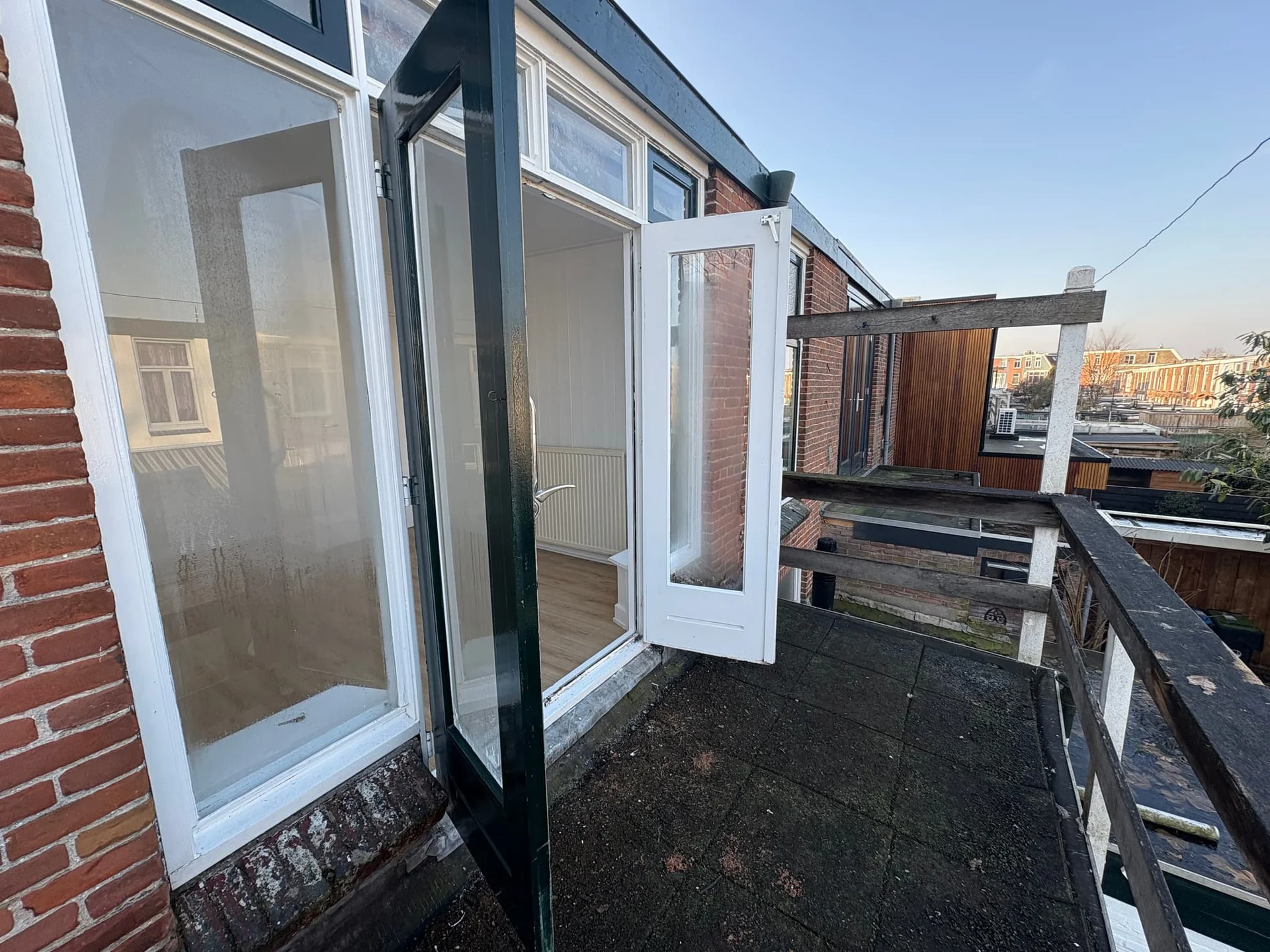 geblurde versie van de foto als achtergrond