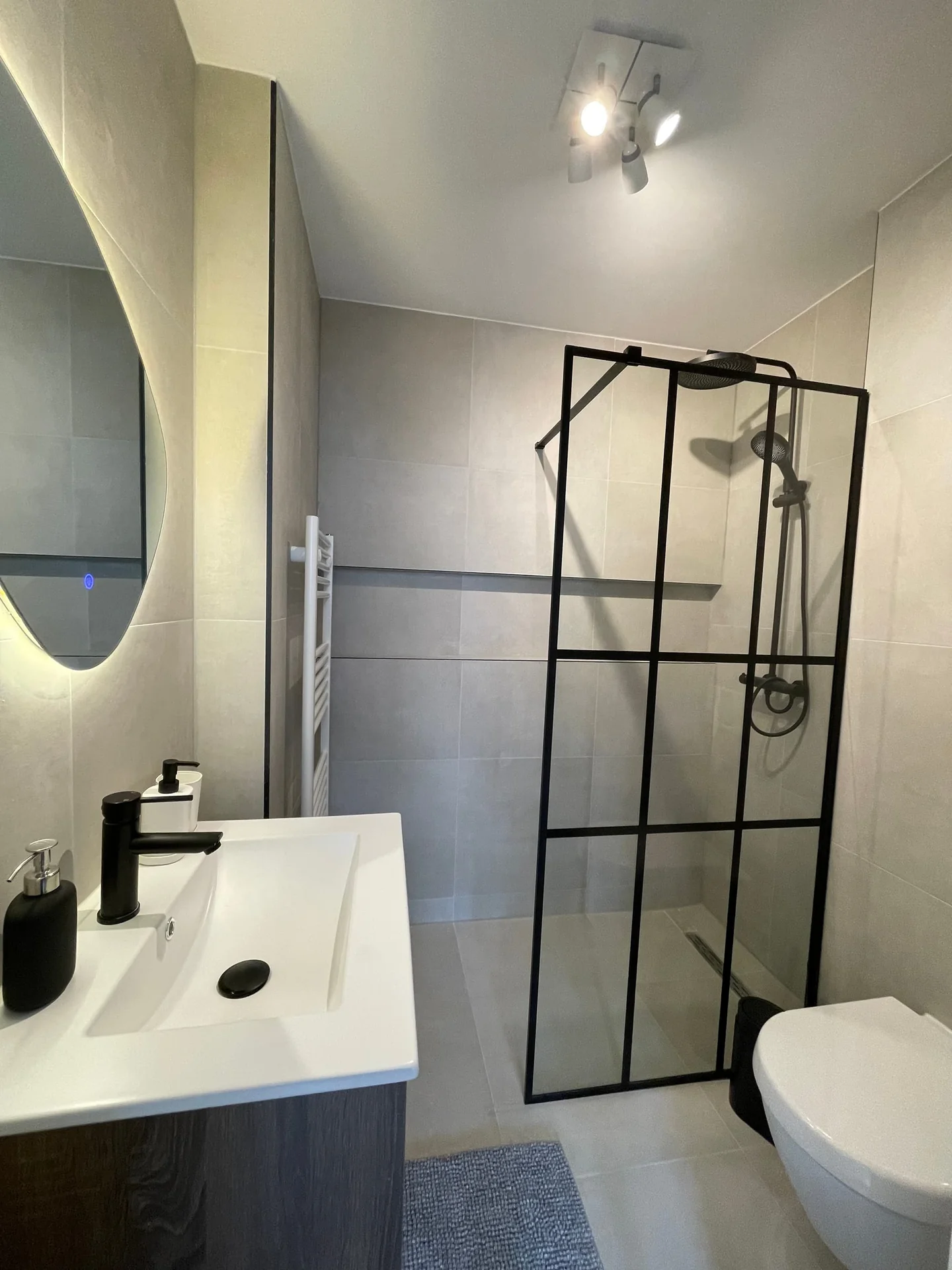 Foto van de Kamer gelegen aan de Professor Poelslaan in Rotterdam