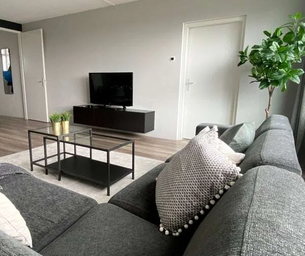 geblurde versie van de foto als achtergrond