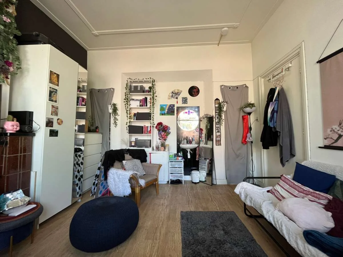 geblurde versie van de foto als achtergrond