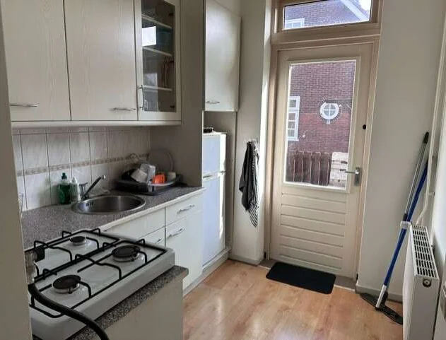 geblurde versie van de foto als achtergrond