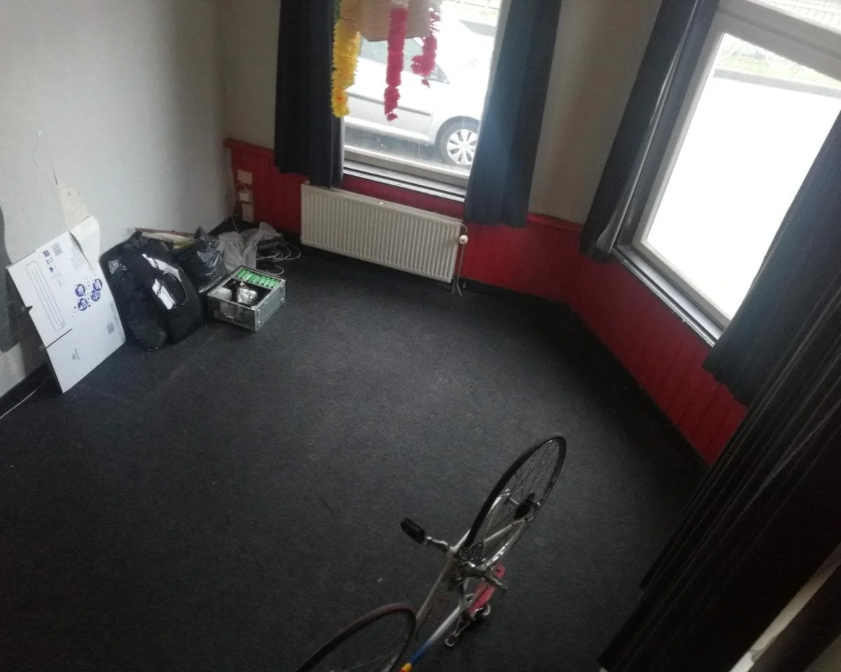 geblurde versie van de foto als achtergrond