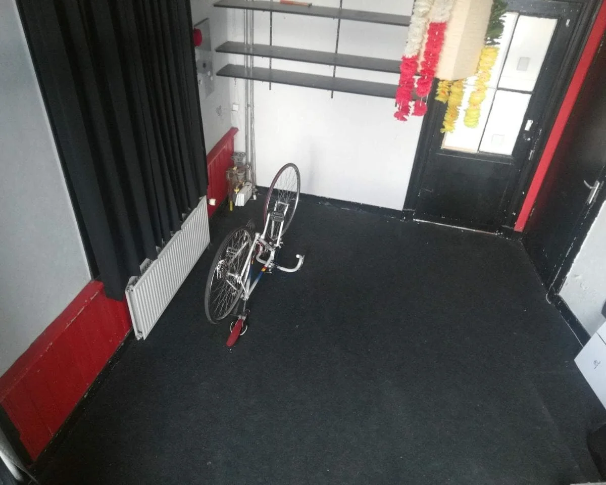 geblurde versie van de foto als achtergrond