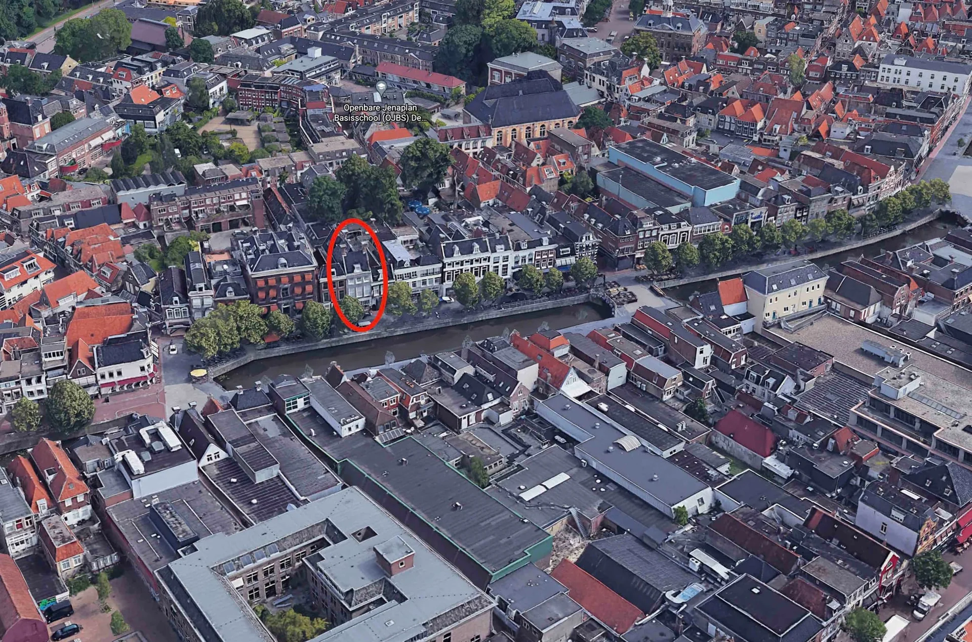 Foto van de Kamer gelegen aan de Nieuwestad in Leeuwarden