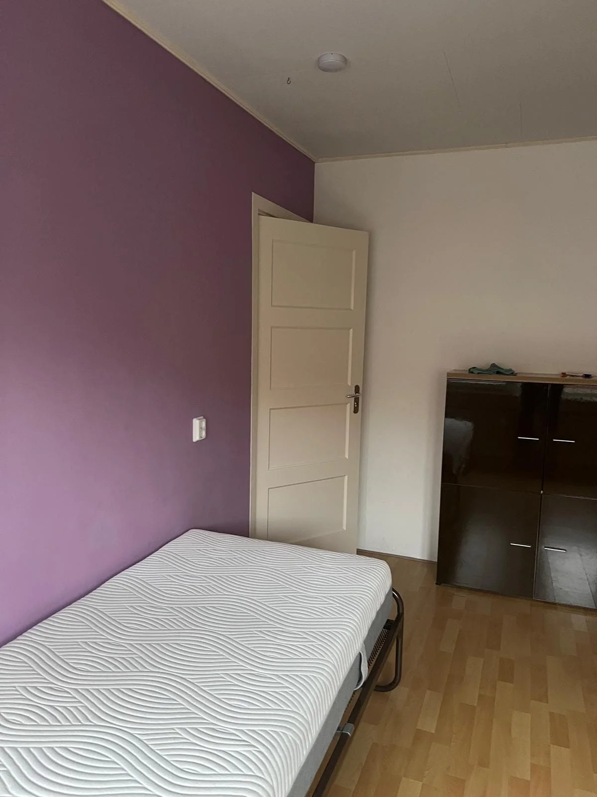 Foto van de Kamer gelegen aan de Marnixstraat in Leeuwarden