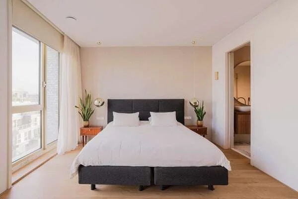 Foto van de Appartement gelegen aan de Céramiquelaan in Amsterdam