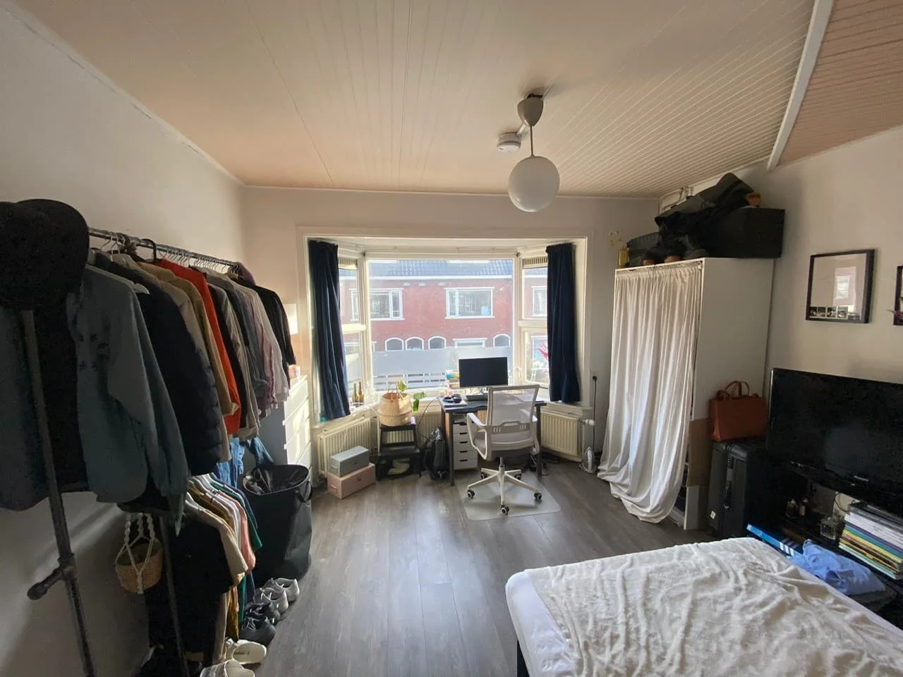 Foto van de Kamer gelegen aan de Van der Waalsstraat in Groningen