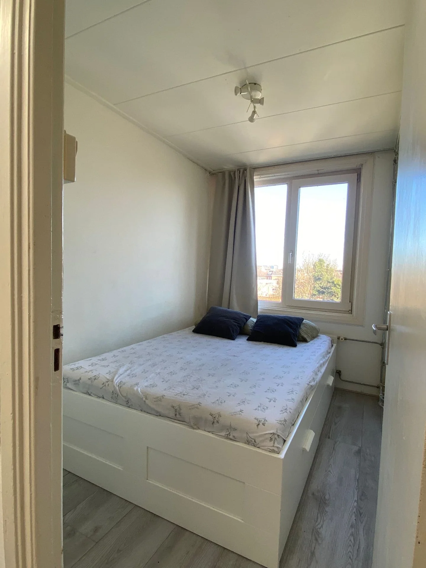 Foto van de Kamer gelegen aan de Dordtselaan in Rotterdam