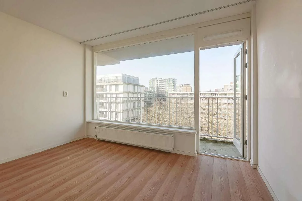Foto van de Appartement gelegen aan de Delflandplein in Amsterdam