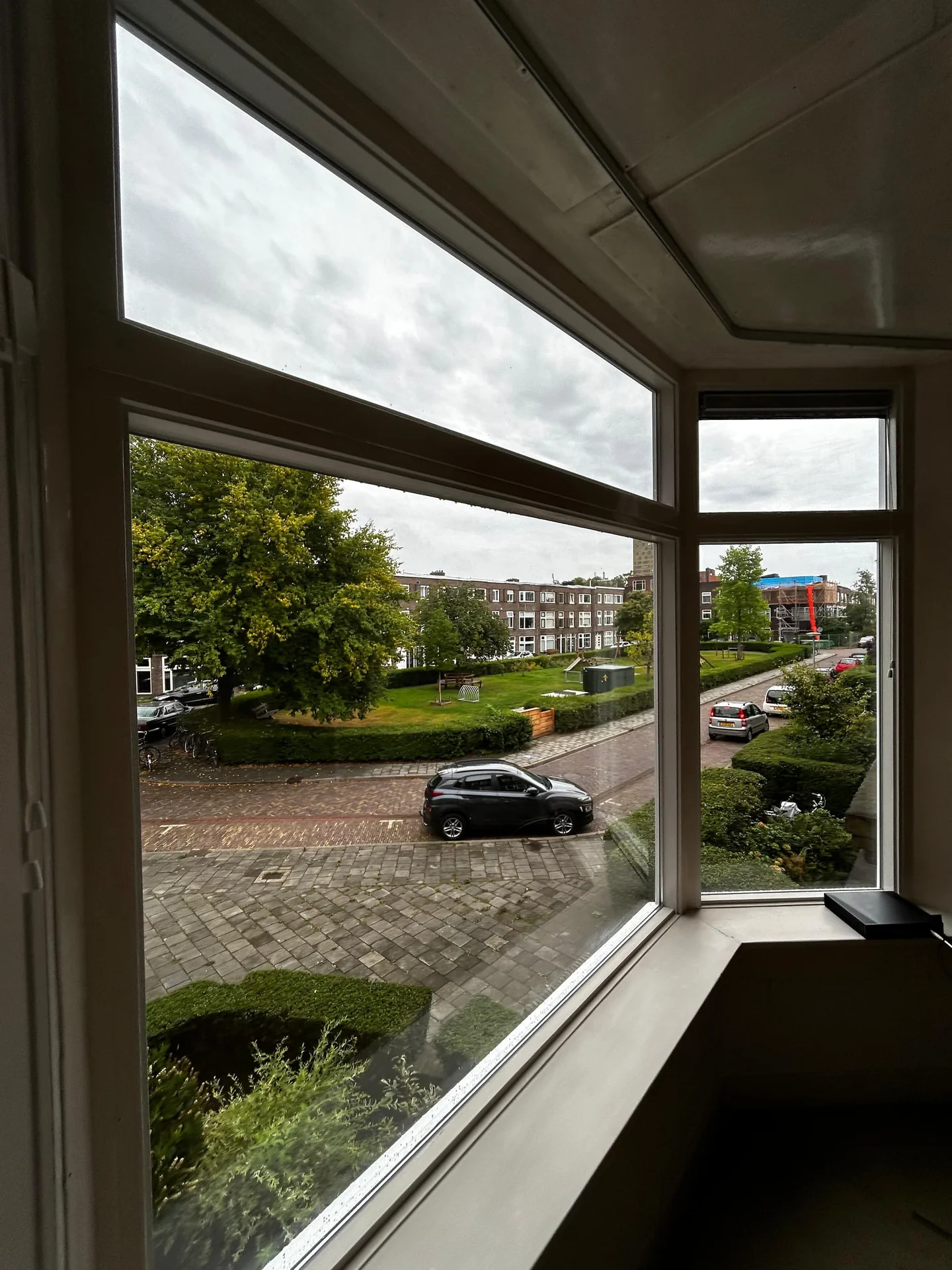 geblurde versie van de foto als achtergrond