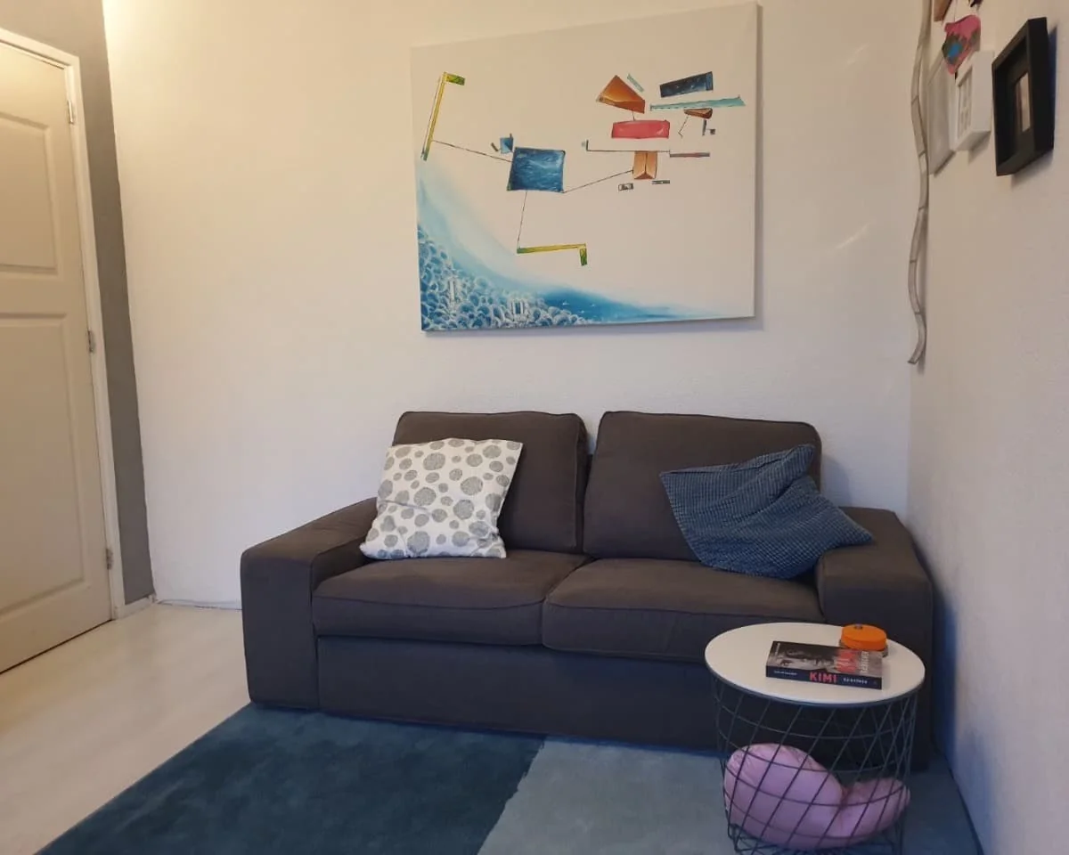 geblurde versie van de foto als achtergrond