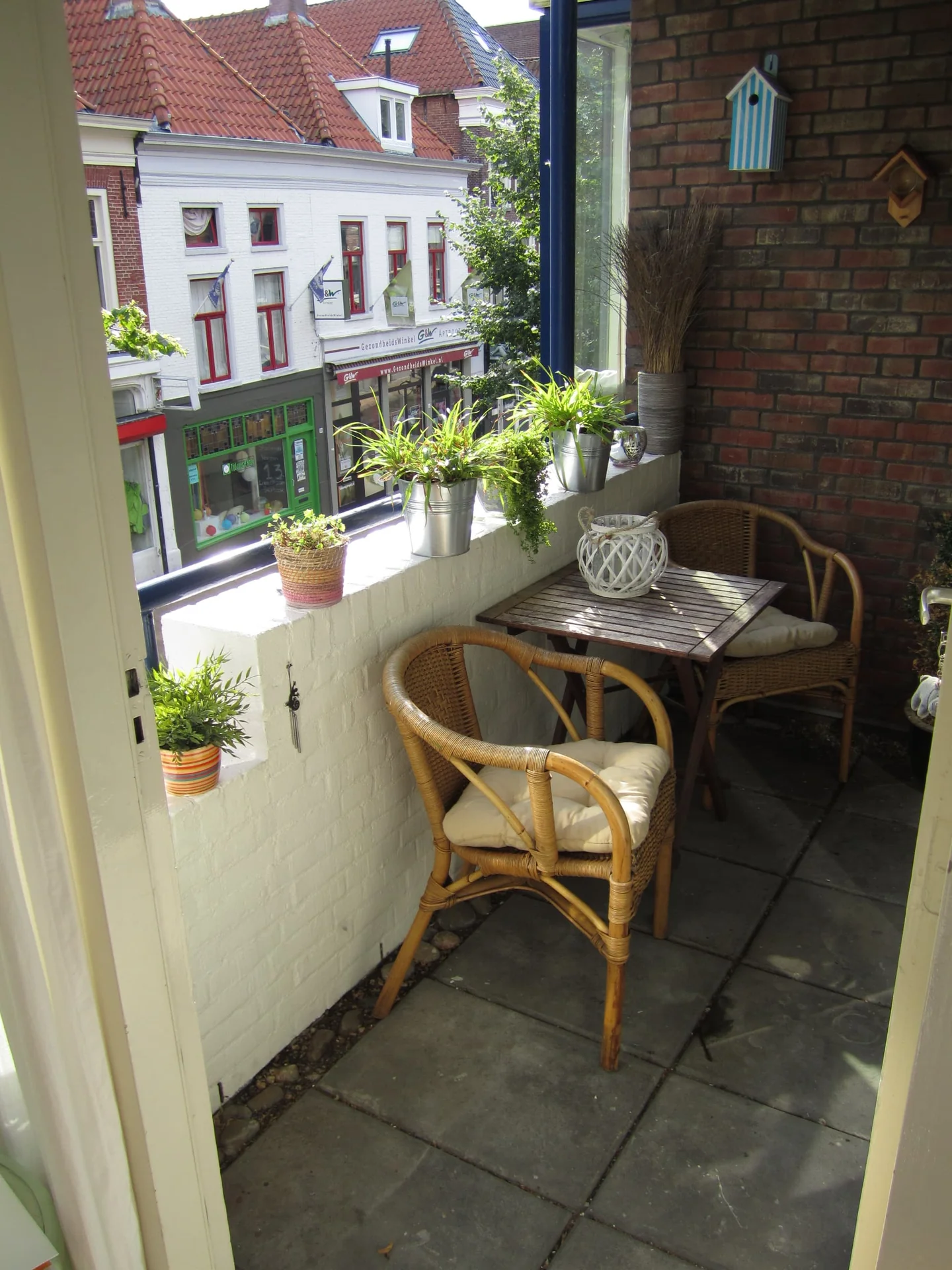 geblurde versie van de foto als achtergrond