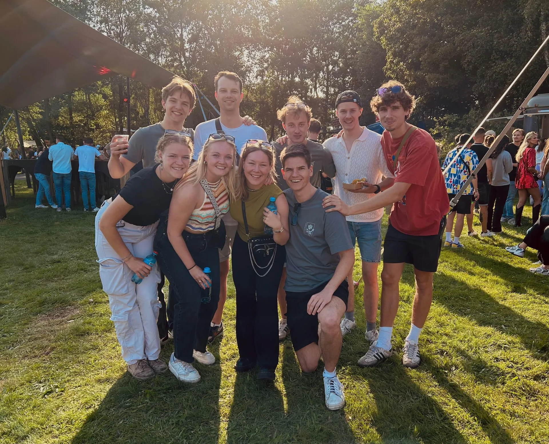 geblurde versie van de foto als achtergrond