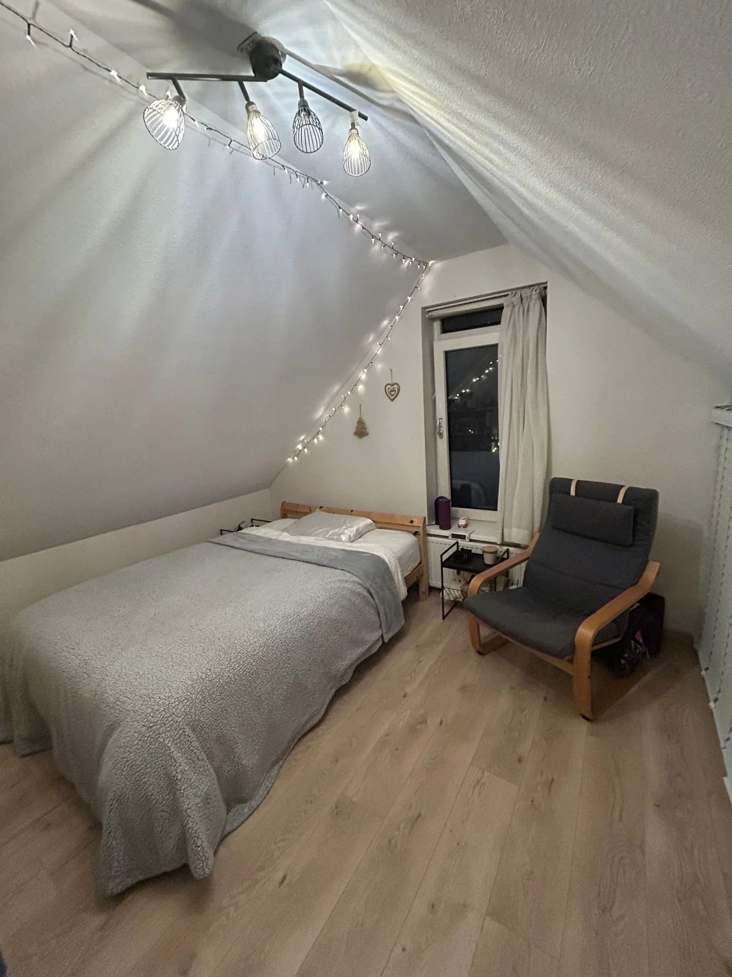 Foto van de Kamer gelegen aan de Volmarijnstraat in Rotterdam