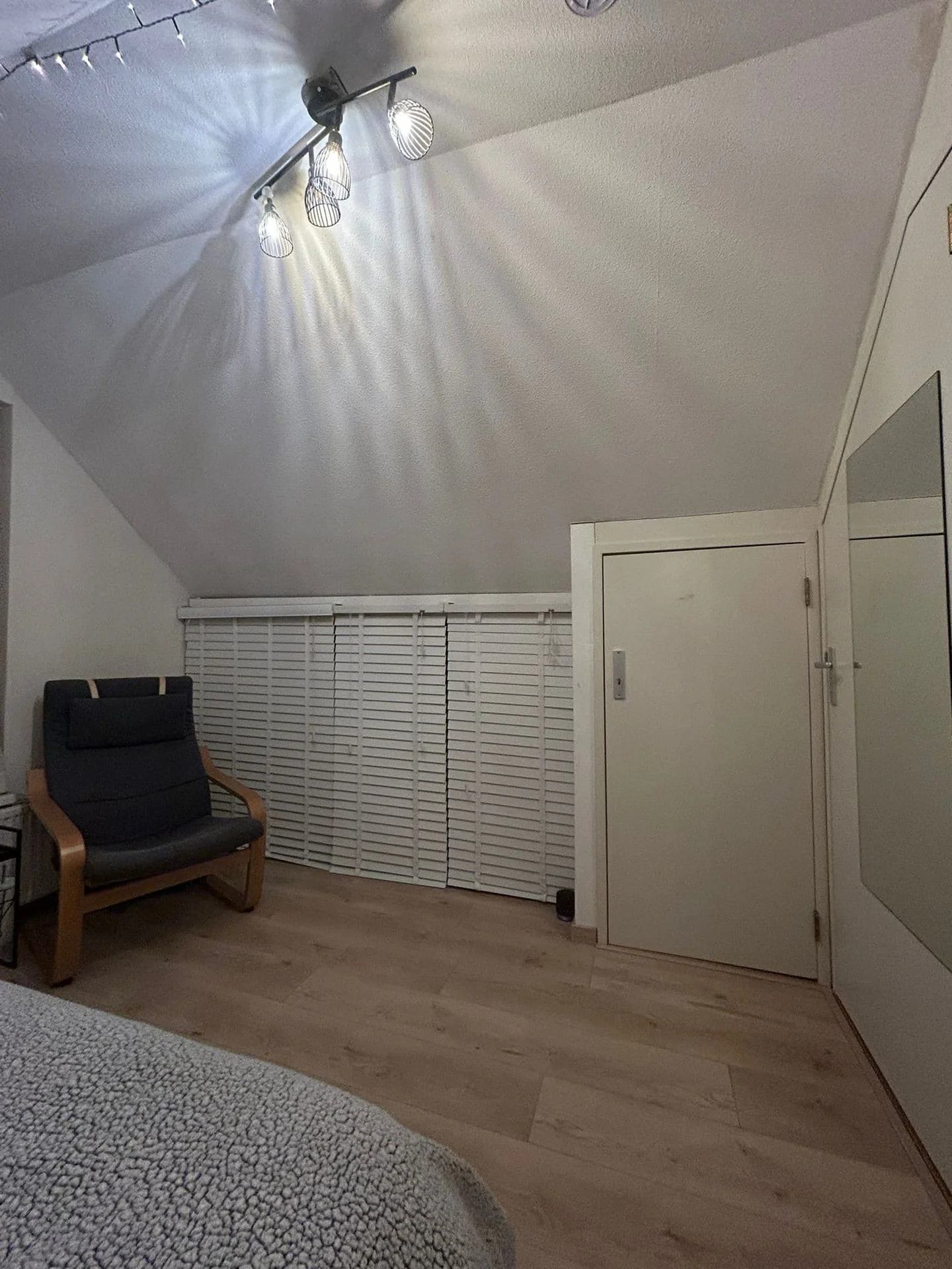 Foto van de Kamer gelegen aan de Volmarijnstraat in Rotterdam