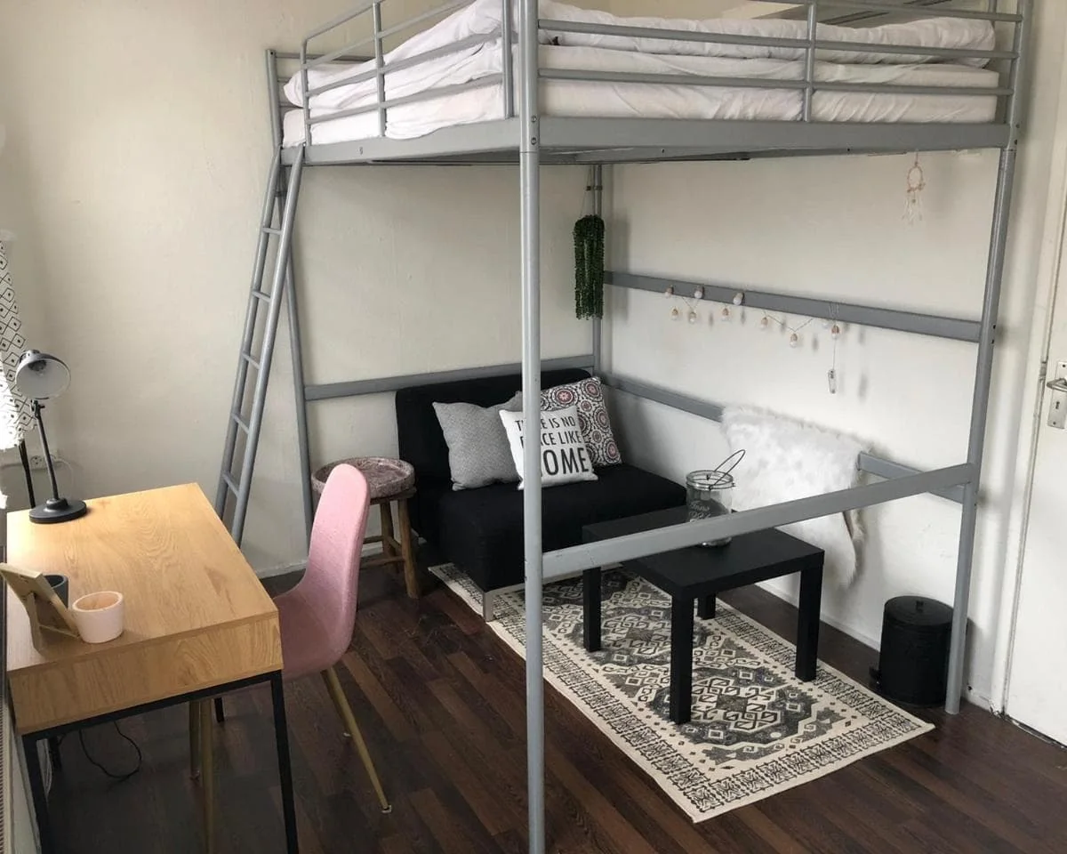 geblurde versie van de foto als achtergrond