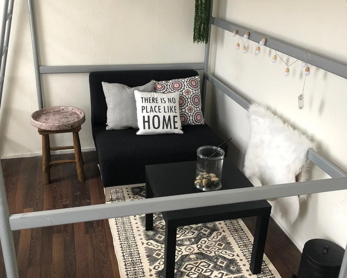 geblurde versie van de foto als achtergrond