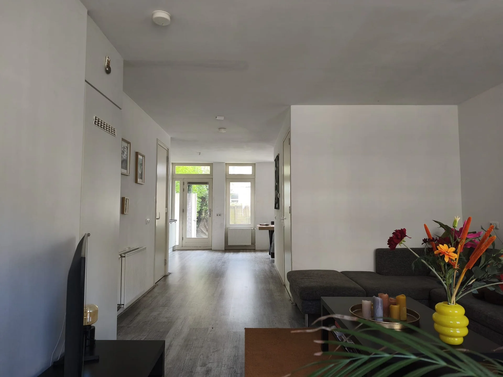 geblurde versie van de foto als achtergrond