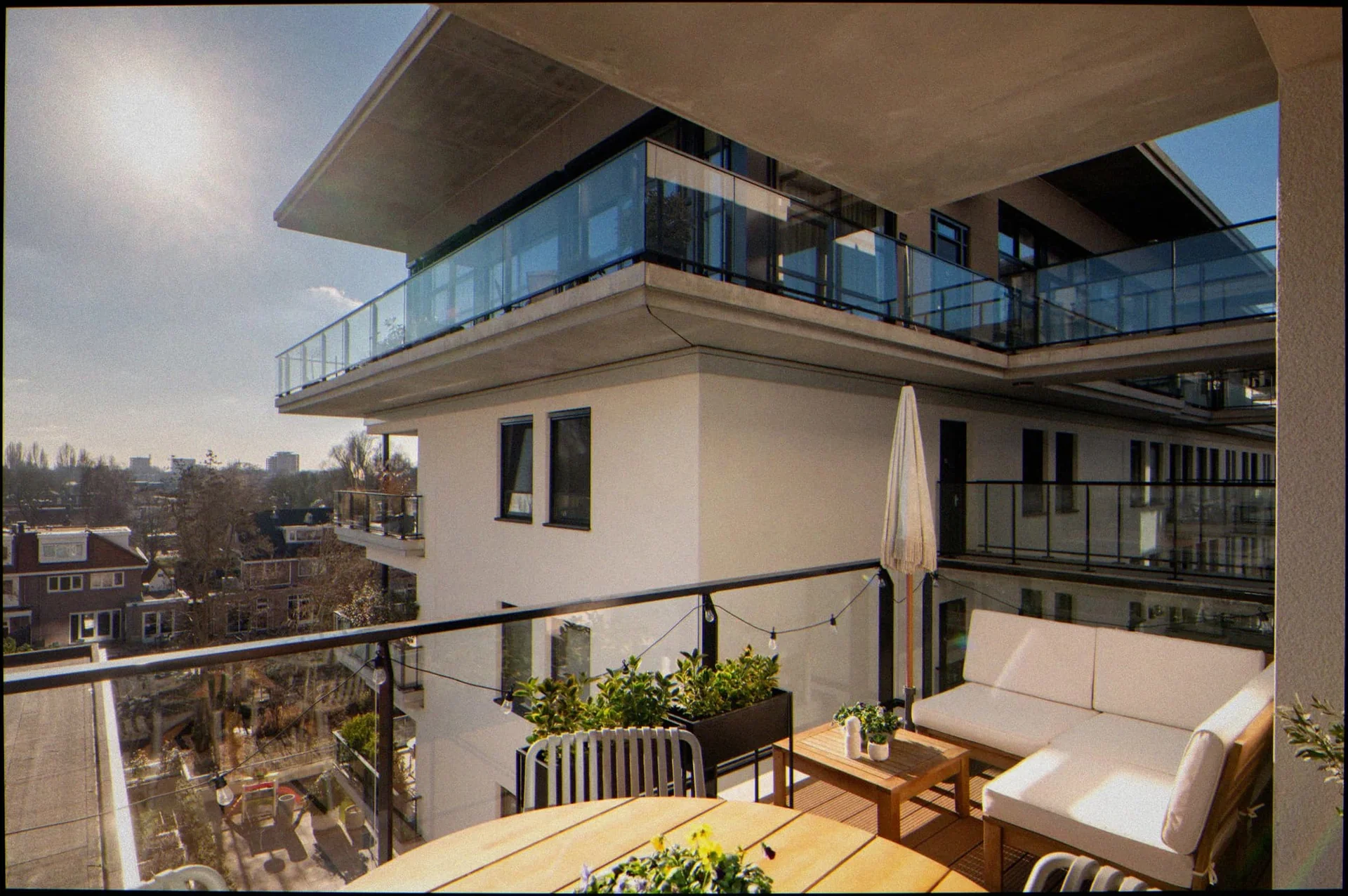 Foto van de Appartement gelegen aan de Burgemeester Rijnderslaan in Amstelveen