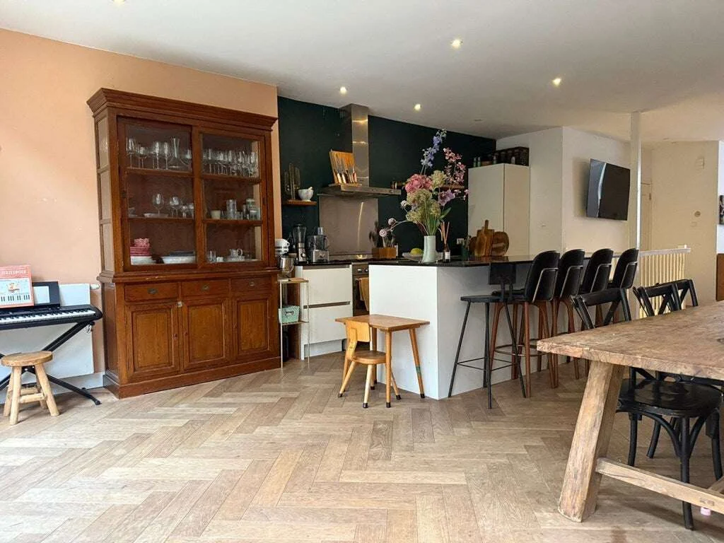 Foto van de Appartement gelegen aan de Eerste Helmersstraat in Amsterdam