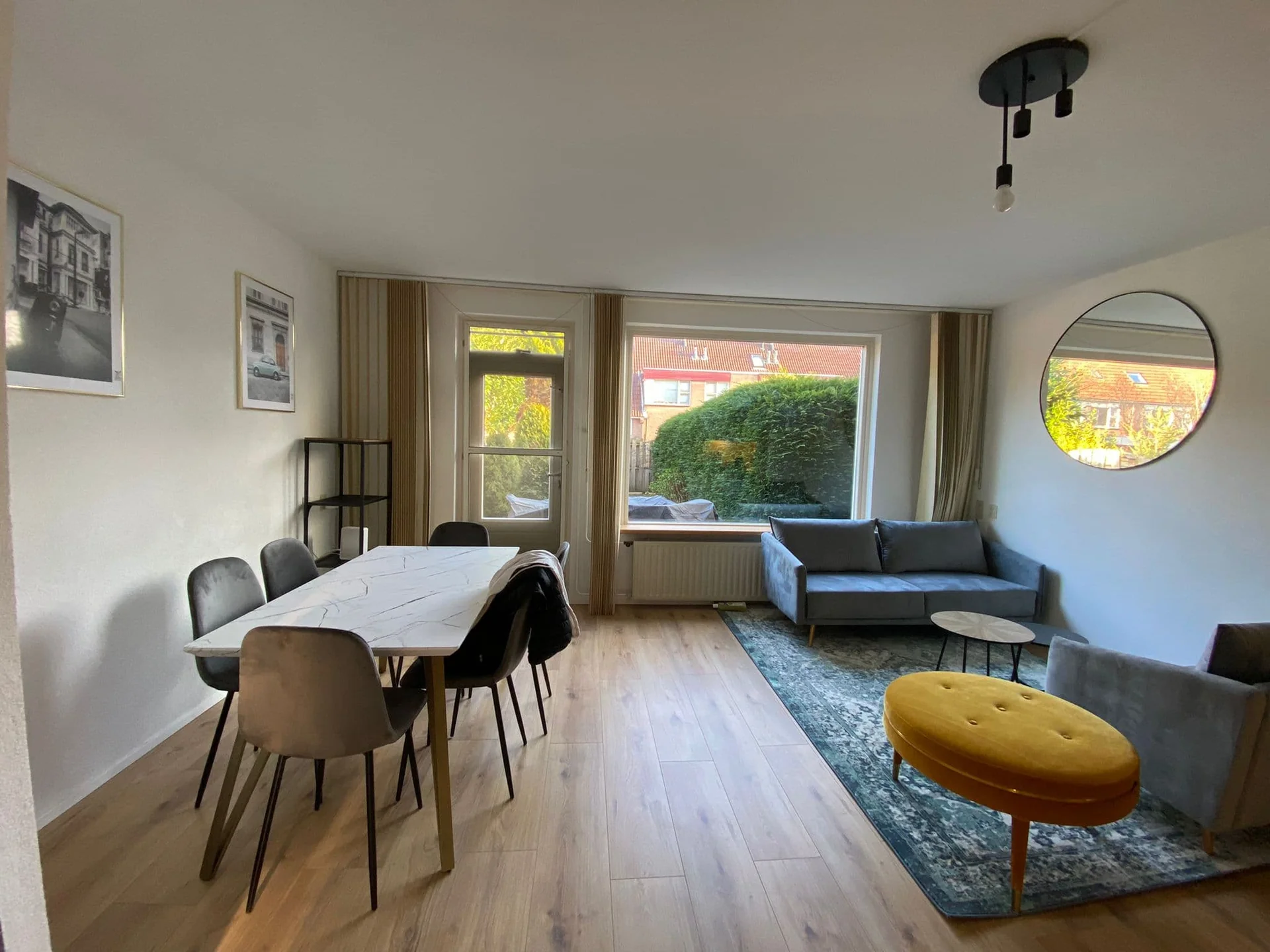 geblurde versie van de foto als achtergrond