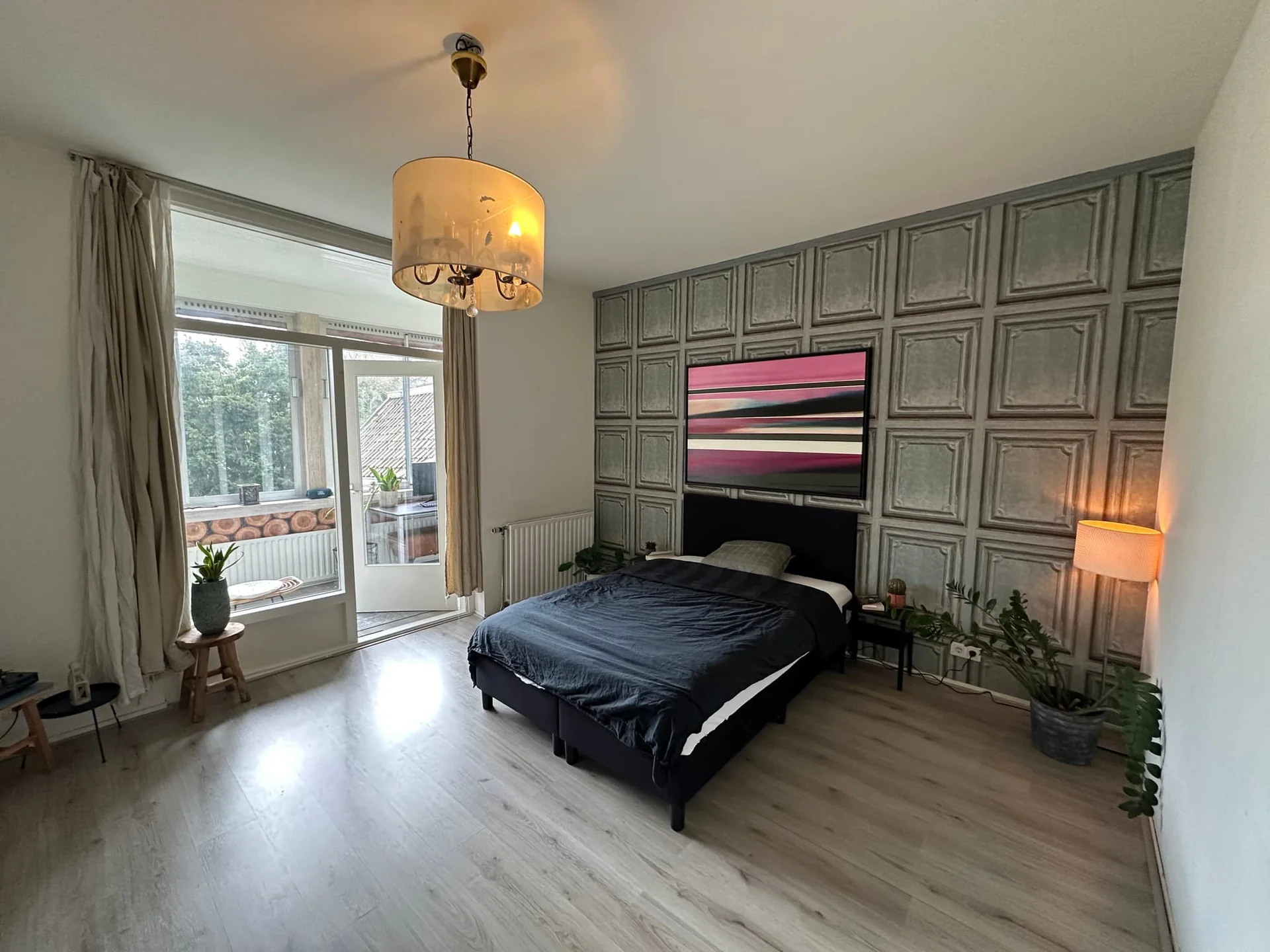 geblurde versie van de foto als achtergrond