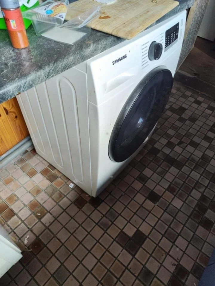 geblurde versie van de foto als achtergrond