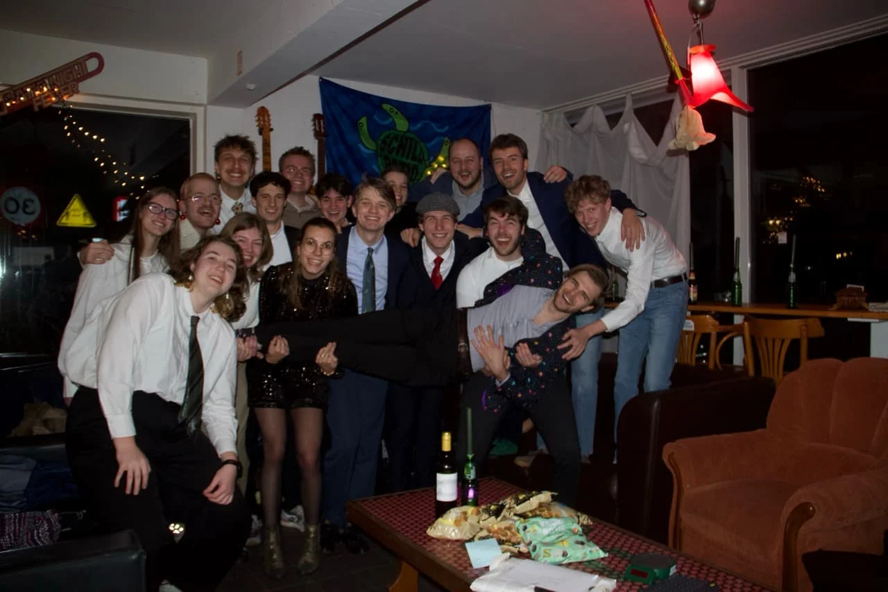 geblurde versie van de foto als achtergrond