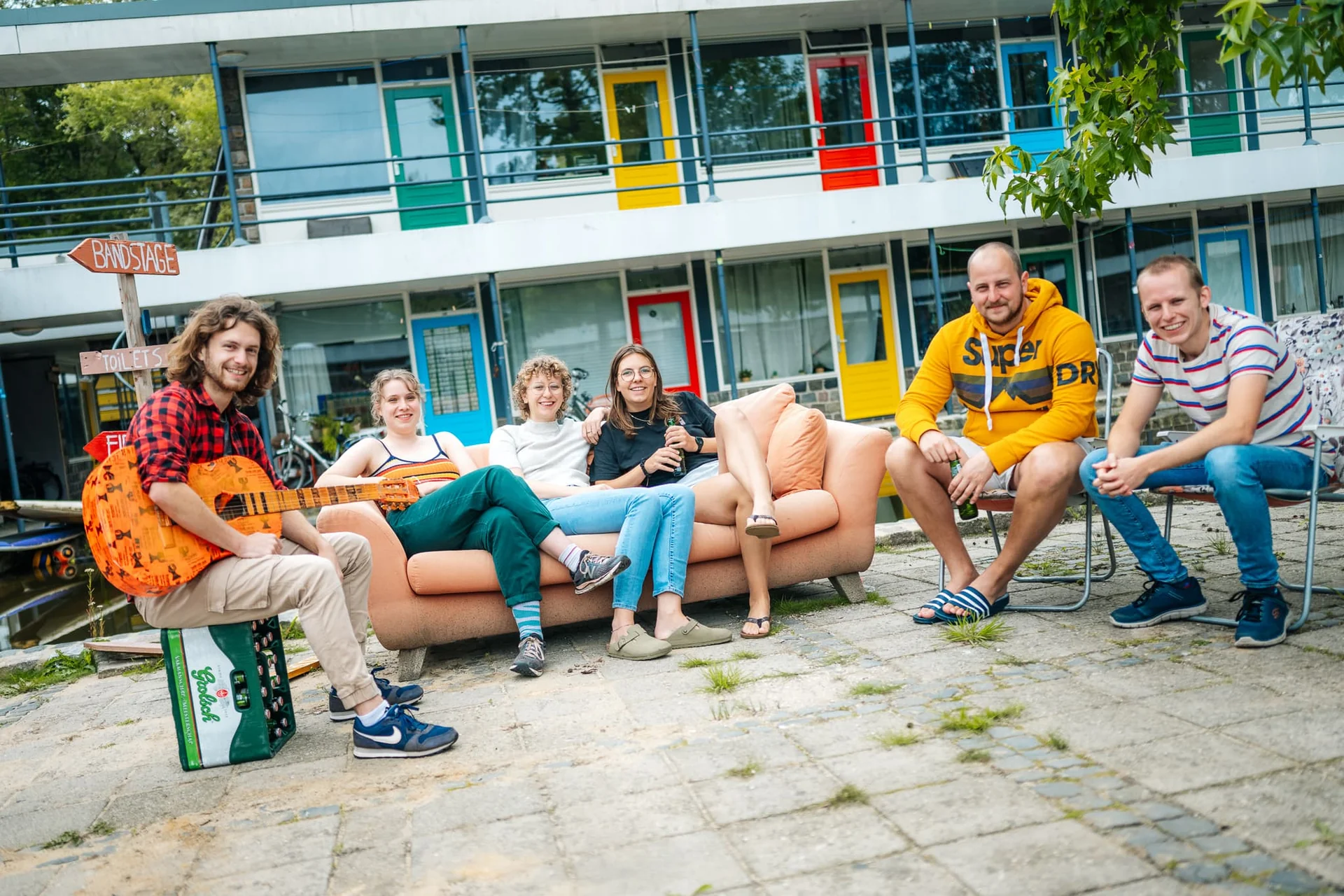 geblurde versie van de foto als achtergrond