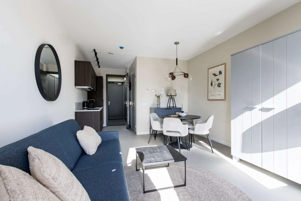 geblurde versie van de foto als achtergrond