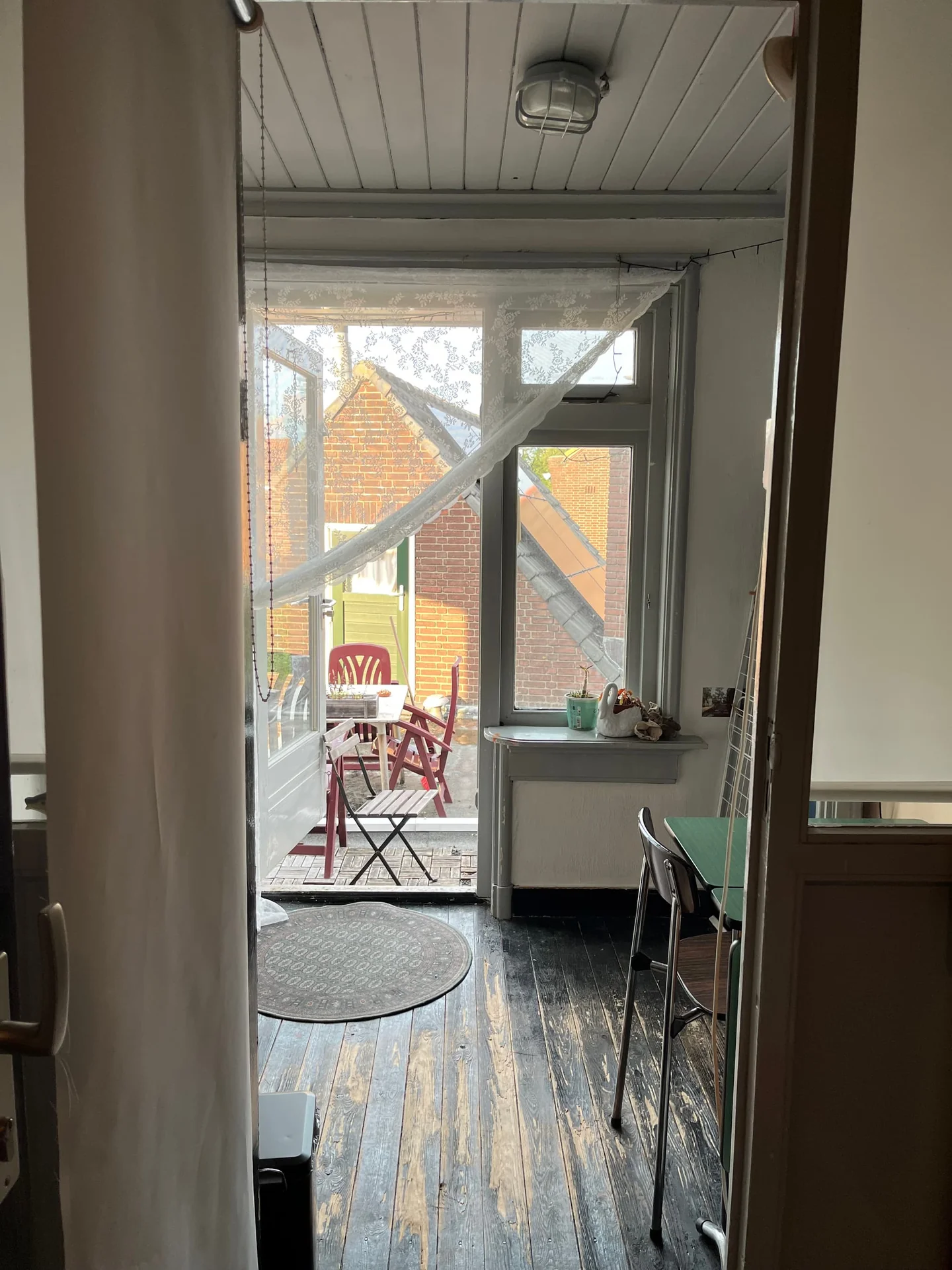 geblurde versie van de foto als achtergrond