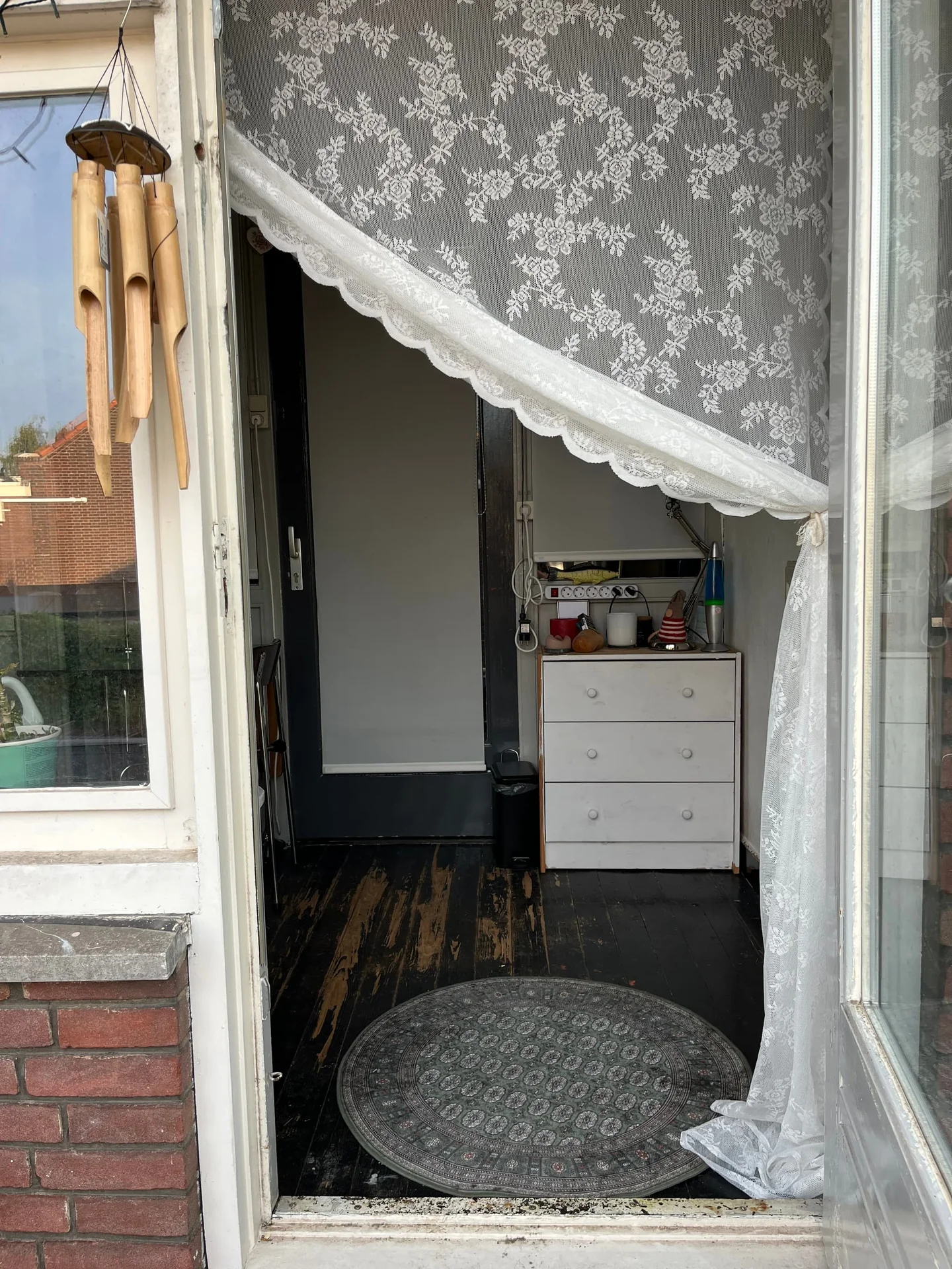 geblurde versie van de foto als achtergrond