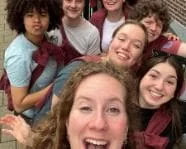 geblurde versie van de foto als achtergrond