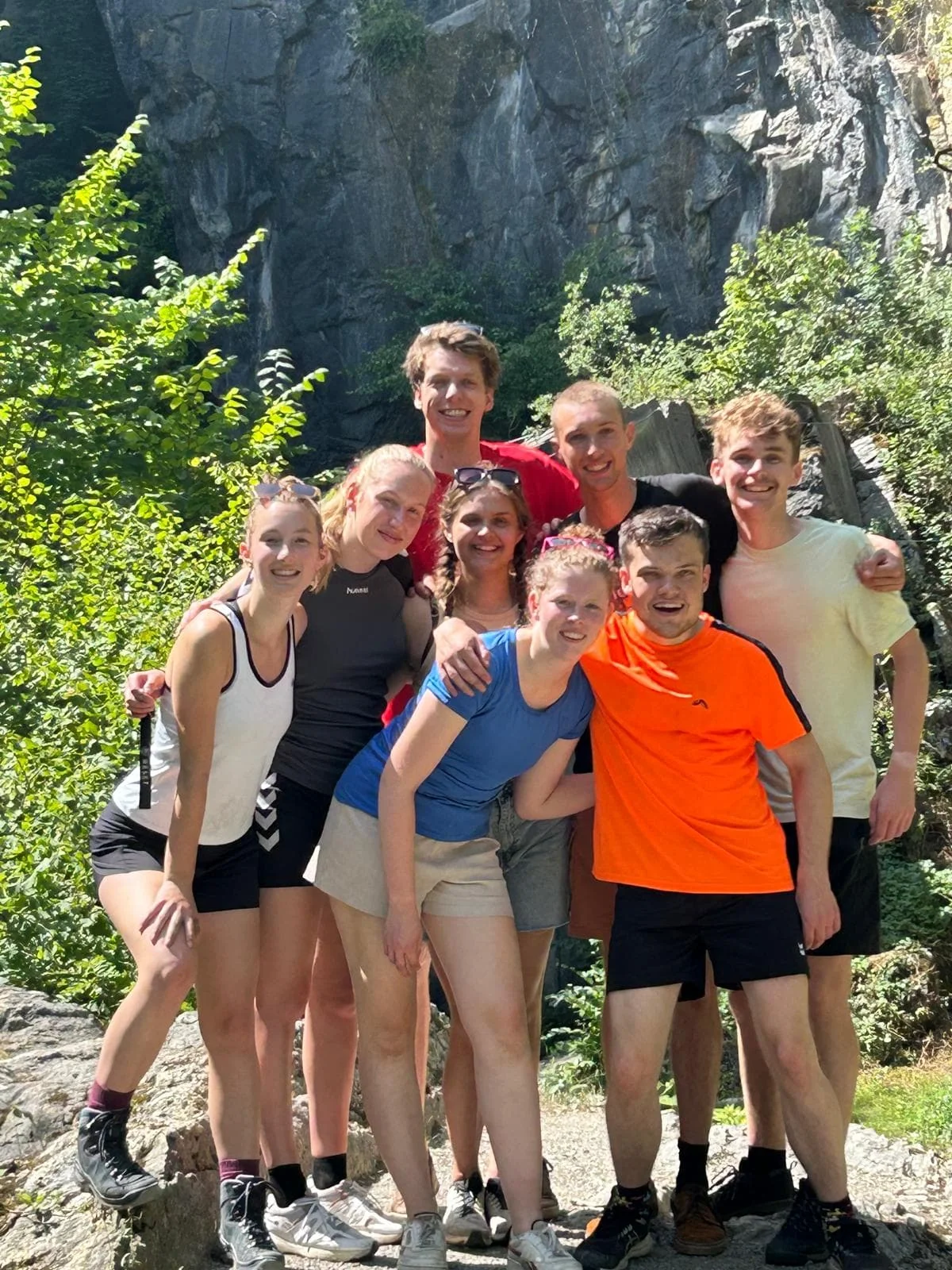 geblurde versie van de foto als achtergrond