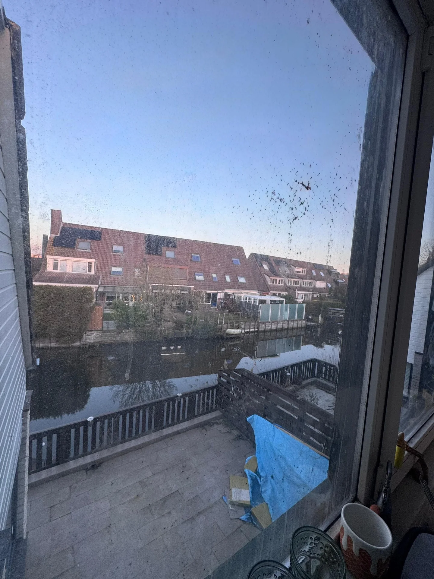 geblurde versie van de foto als achtergrond