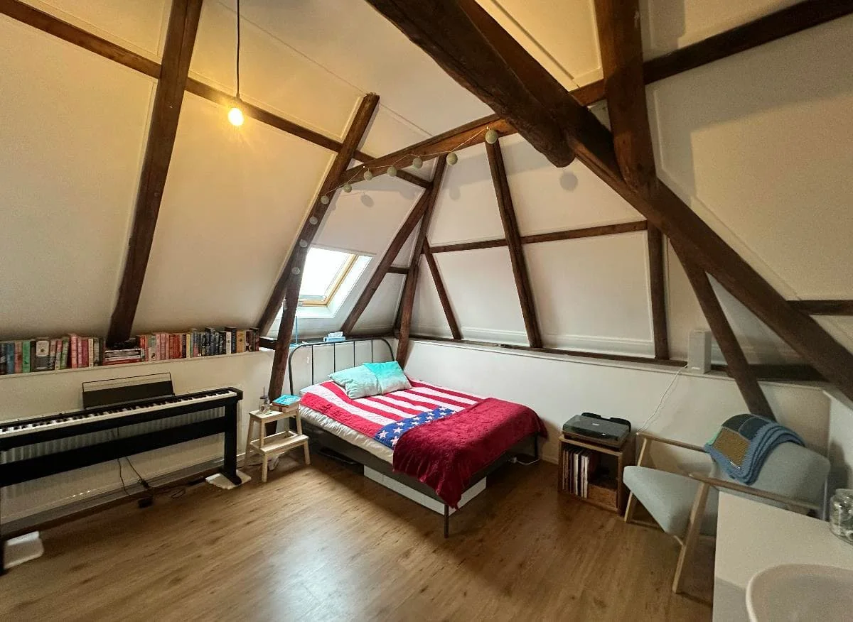 geblurde versie van de foto als achtergrond