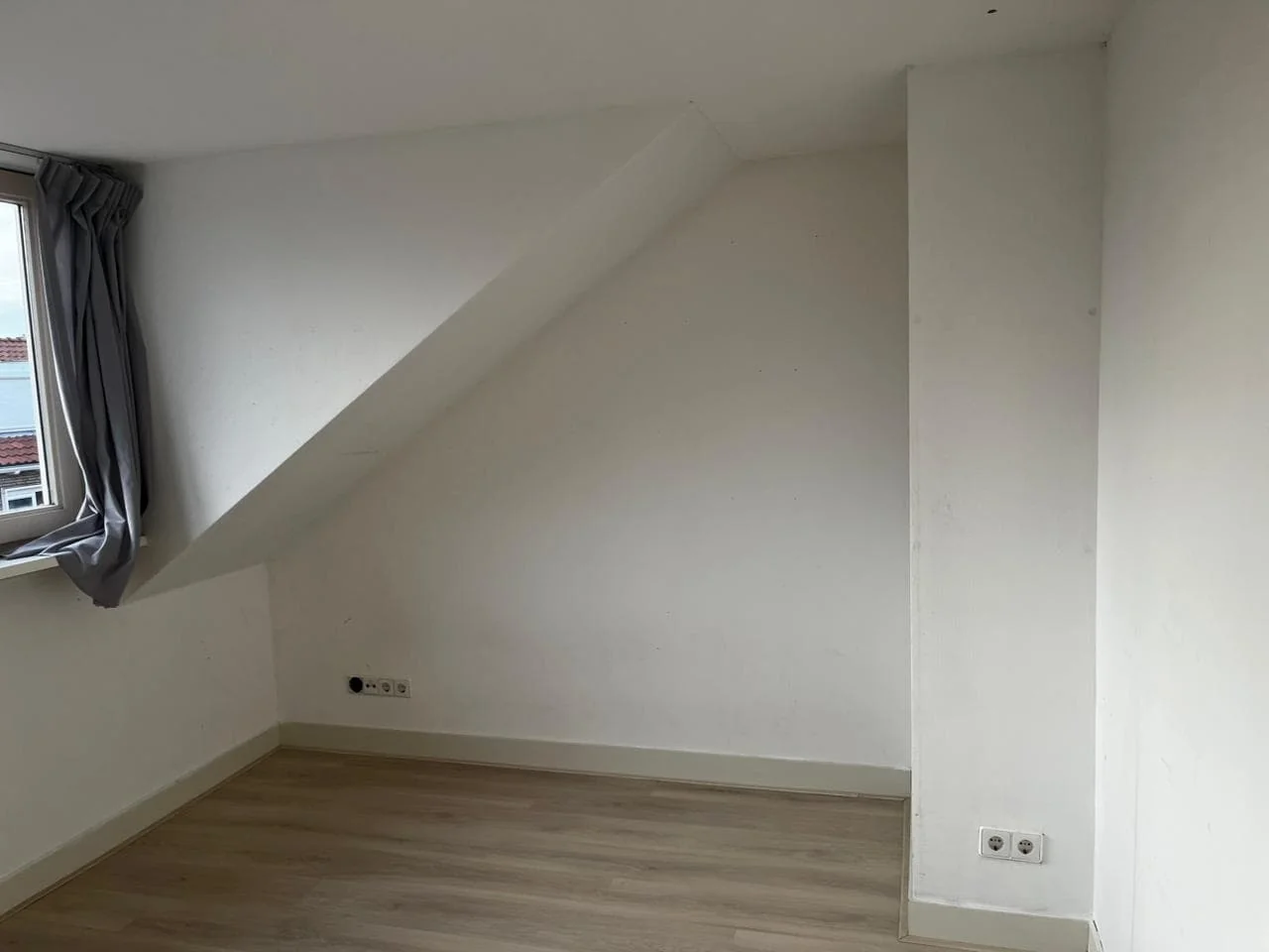 Foto van de Kamer gelegen aan de Maarsbergenstraat in Den Haag