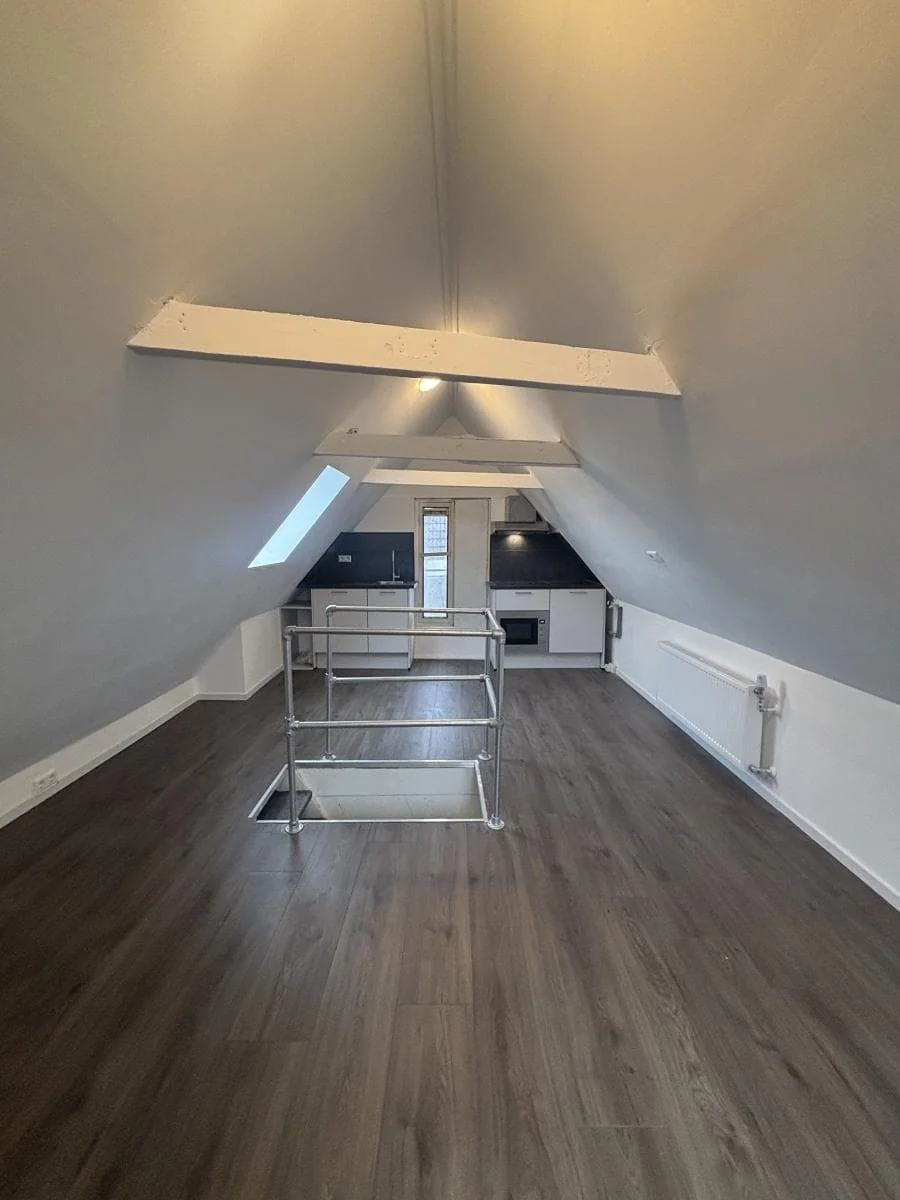 Foto van de Kamer gelegen aan de Van Julsinghastraat in Groningen