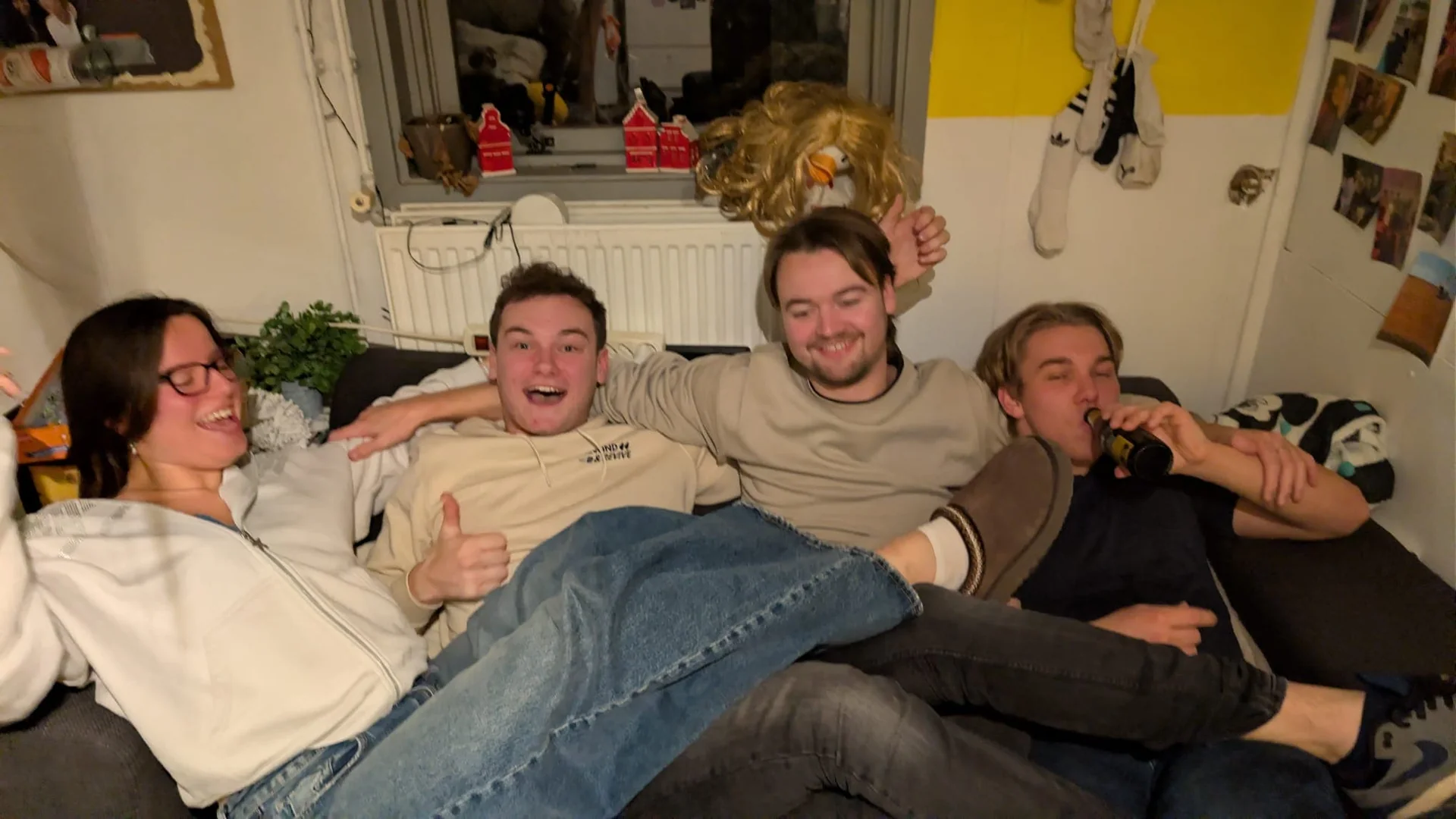 geblurde versie van de foto als achtergrond